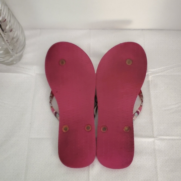 Vera Bradley PaisleyPrint Flip Flops - Picture 6 of 6